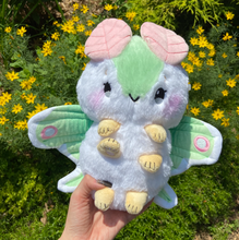 Load image into Gallery viewer, Mothmoth Series 1 "Luna"