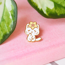Load image into Gallery viewer, Tiny Hoya Head Kitty Enamel Pin
